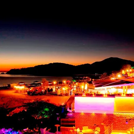 贝尔塞奇兹海滩俱乐部度假村 – 全包 5*