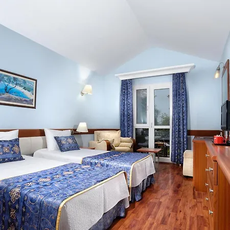 贝尔塞奇兹海滩俱乐部度假村 – 全包 5*