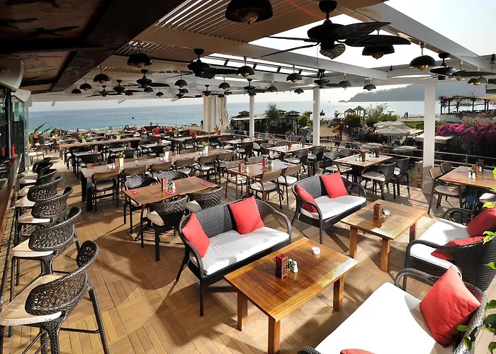 Курортный комплекс Belcekiz Club 5*