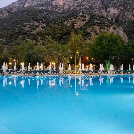 Belcekiz Club 5* אולודניץ